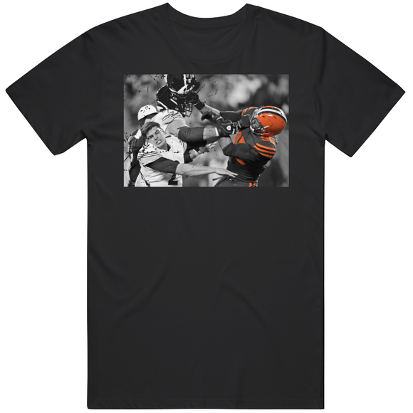 Myles Garrett Rudolph Helmet Smash Cleveland Football Fan Distressed T Shirt